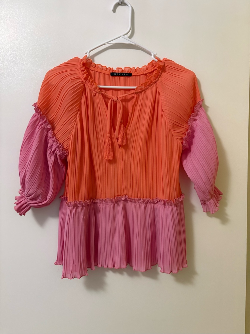 Decker Ladies Coral & Pink Peasant Style Blouse Size Small